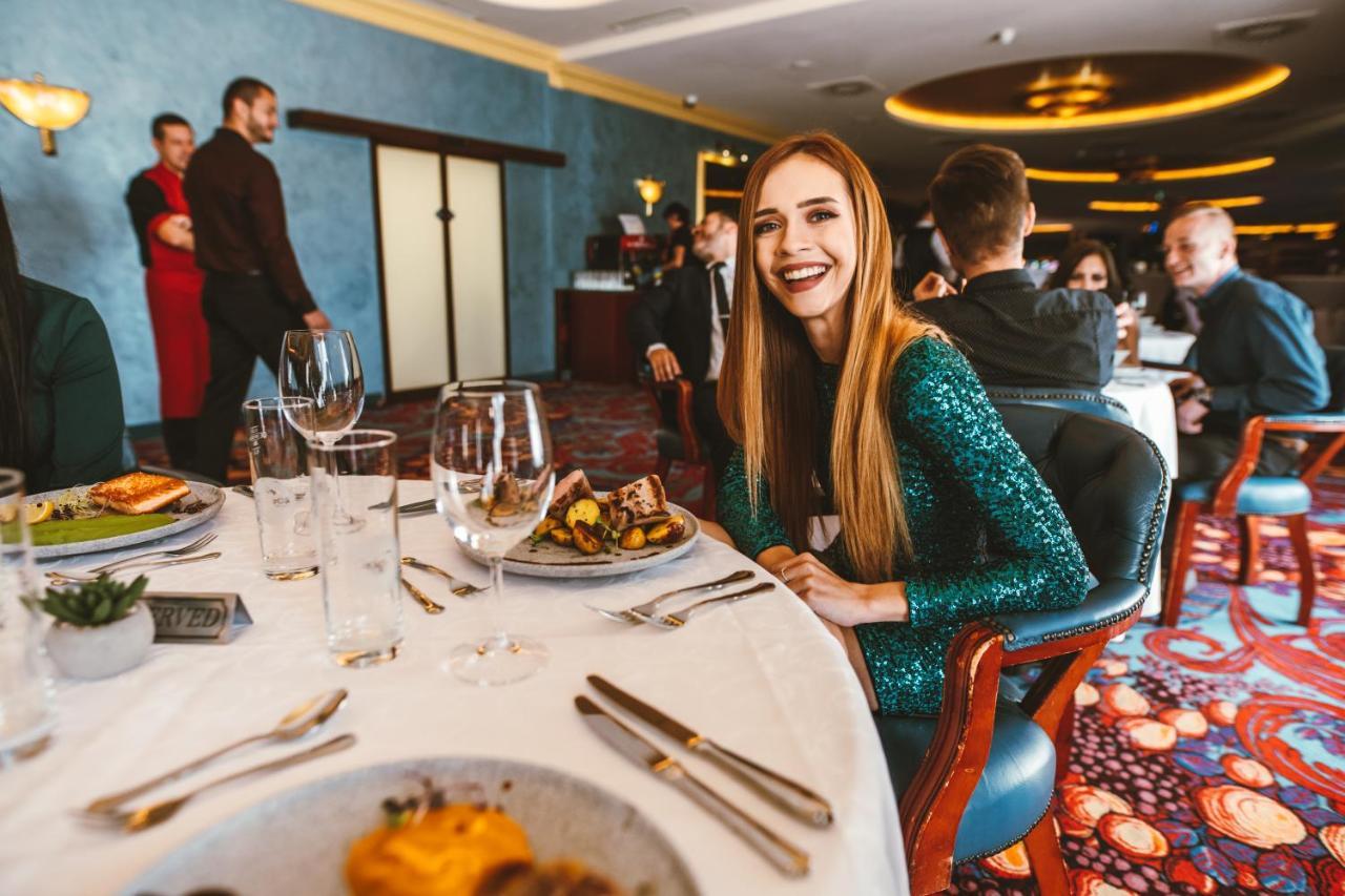 Imperial Casino Strazny Hotel 外观 照片