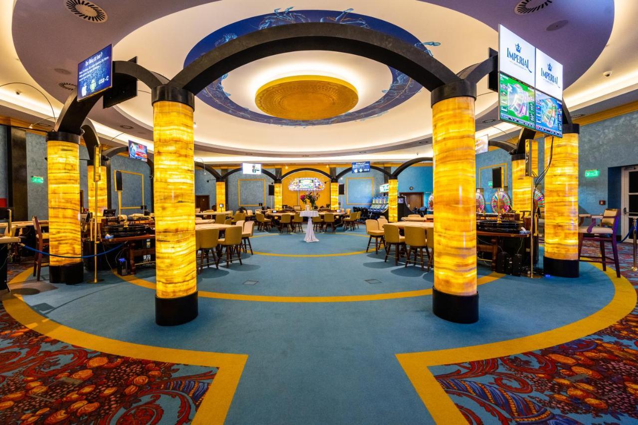 Imperial Casino Strazny Hotel 外观 照片
