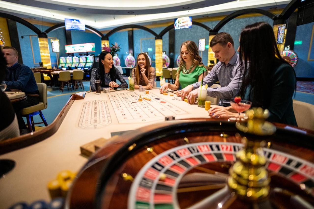 Imperial Casino Strazny Hotel 外观 照片